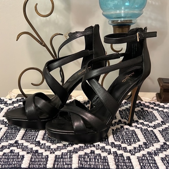Aldo black strappy stilettos - Picture 4 of 7